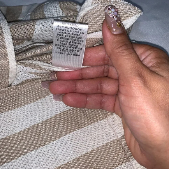 GAP Beige and White Striped Tunic Top. - Picture 10 of 11